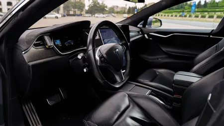 Încă o Tesla a fost implicată într-un accident mortal. Patru persoane și-au pierdut viața