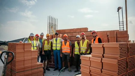 Ştefan Mandachi investeşte cinci milioane de euro într-un complex de case premium în cea mai bogată comună din România