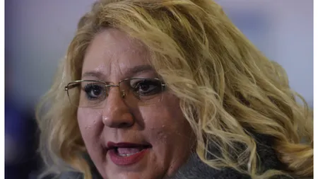 Diana Șoșoacă le cere românilor să iasă în stradă după ce Călin Georgescu a intrat în turul doi: ”Trebuie anulate alegerile, trebuie să ieșim în stradă și să-i dăm jos”