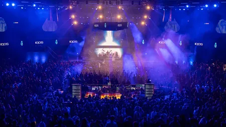10 ani de IQOS sărbătoriți în România. Show memorabil la Romexpo