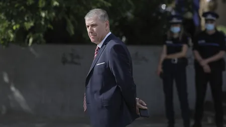 Șeful SPP, Lucian Pahonţu, a fost trecut în rezervă, dar rămâne în funcție. Iohannis a semnat decretul