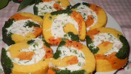 Rulada tricoloră, aperitivul care nu trebuie să lipsească de pe nicio masă pe 1 Decembrie. Este gustoasă și foarte aspectuoasă