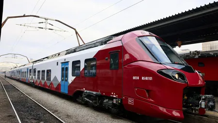Trenul electric Alstom care a dat „erori afişate de computerul de bord” la o zi de la inaugurare a fost repus în circulație