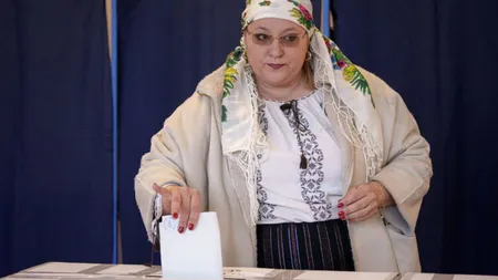 Diana Șoșoacă, după ce CCR  a anulat turul 1 al alegerilor prezidențiale: 