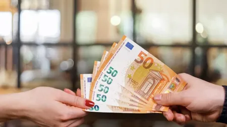 Sprijin financiar de sute de lei. Cine poate beneficia de banii de la stat oferiți pentru plata facturilor