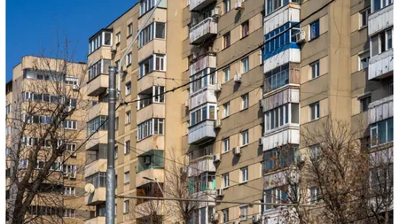 Amenzi usturătoare pentru românii care stau la bloc. Riscă să scoată din buzunare până la 2500 de lei dacă fac asta