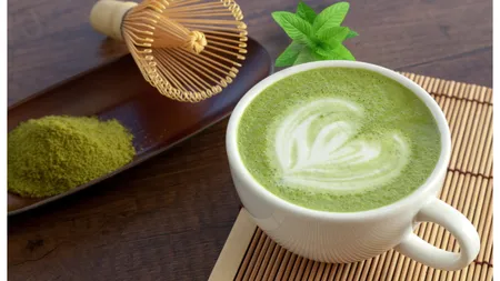Cu ce să înlocuiești cafeaua dimineața. Cinci băuturi calde și aromate de care vă veți îndrăgosti: ”Nu au multe calorii și se prepară rapid”
