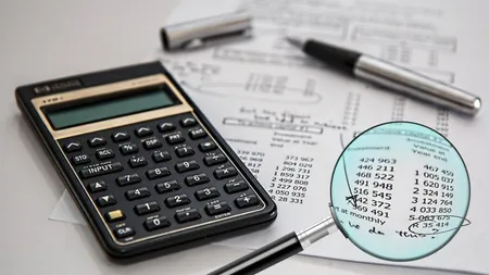Salariile românilor în 2025. Crește deducerea personală de bază. Ce înseamnă acest lucru