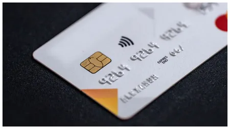 Schimbare importantă pentru românii care au card. Se elimină cifrele imprimate pe carduri