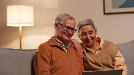 Mai mulți bani pentru pensionari, din 2025. Cât vor primi în plus seniorii