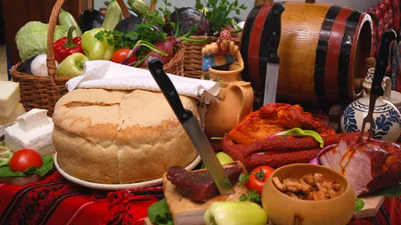 Preparatele de pe masa de Crăciun nu sunt deloc tradițonale. Adevărul despre tobă, caltaboș sau salata