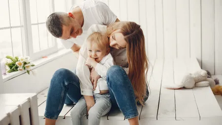 Ajutor de la stat pentru familiile cu copii. În ce condiții poți încasa cei 600 lei în decembrie