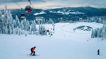 Destinații de schi Crăciun 2024 în România. Pârtii perfecte pentru iubitorii sporturilor de iarnă