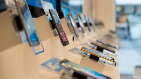 Ce trebuie să ştii dacă vrei să renunţi la contractul de telefonie mobilă. Taxa de reziliere este ilegală