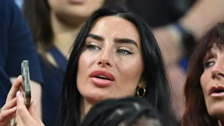 Divorțează sau nu? Soția unui fotbalist celebru, tentată să rămână cu el dacă se mută la 5.000 de kilometri de amantă!