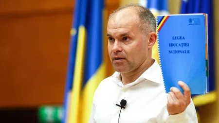 Ce-i dorește României candidatul la prezidențiale Daniel Funeriu: ”O finală între Nicușor și mine. El o să bage o derivată, eu o transpoziție pinacolică”
