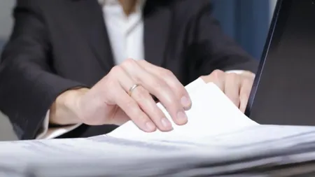 O mare companie străină face 5.000 de angajări. Salariile sunt imense şi neimpozabile, iar beneficiile includ locuinţă gratis şi asigurare medicală
