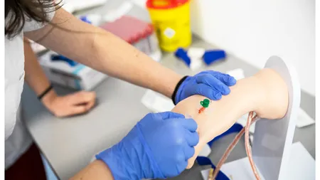 Ce salariu are un asistent medical. Mulți români visează la acești bani