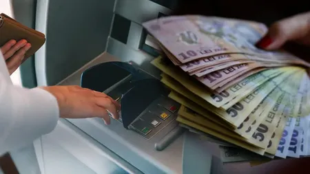 Lucrul pe care trebuie să îl faci neapărat când retragi bani de la bancomat, dacă vrei să eviți înșelătoriile