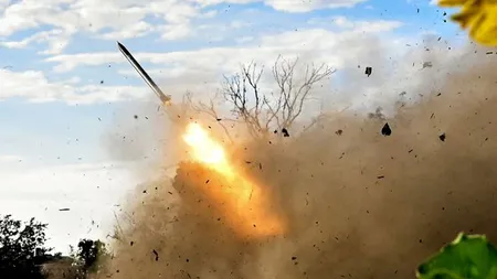 Ucraina afirmă că Rusia a lansat peste 51.000 de bombe ghidate. Zelenski face apel la trupele occidentale pentru a „forţa Rusia să facă pace”