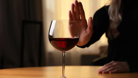 Provocarea de pe rețelele sociale care face furori în prima lună a anului. Ce este ”Dry January”
