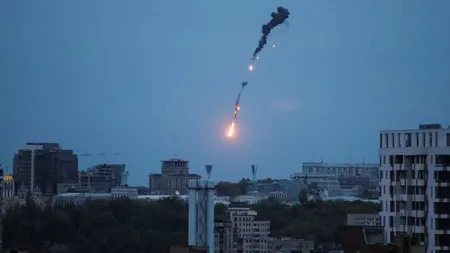 O persoană a fost ucisă în apropiere de Kiev, într-un nou atac cu drone al Rusiei