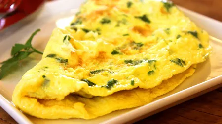 Secretul lui Jamie Oliver pentru cea mai bună omletă. Ce adaugă în compoziție ca să iasă pufoasă