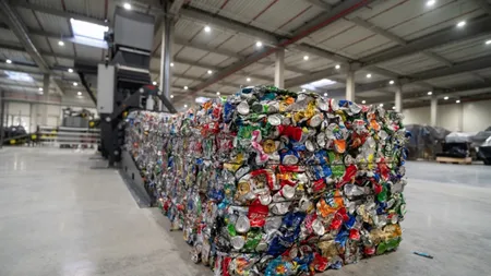 Cum colectează micii comercianți ambalajele reciclabile. Se practică și varianta ”la gri”