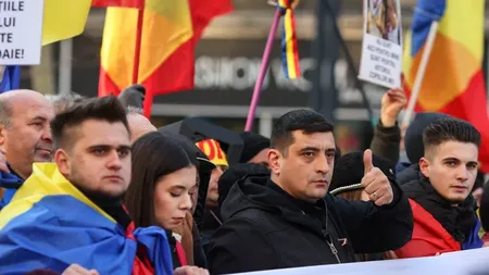 AUR cere convocarea în sesiune extraordinară a Parlamentului pentru suspendarea lui Iohannis: 