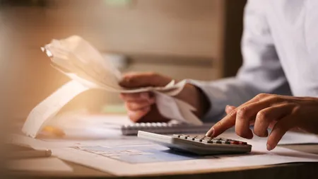 Se scumpește o taxă cu 35%! Cine trebuie să plătească 20.000 de lei în plus de la 1 septembrie 2025
