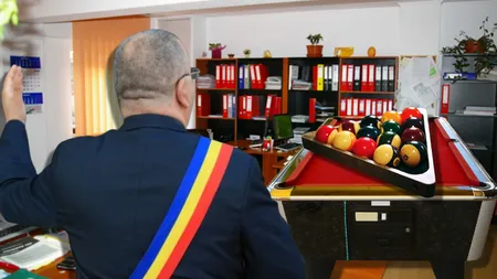 Primarul unui oraș din România revoluționează motivarea angajaților. Îi lasă pe aceștia, o zi pe lună, să nu facă nimic la serviciu! Le-a amenajat și cameră de relaxare