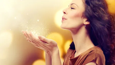 Aceste 5 ZODII sunt FAVORITELE Universului în prima jumătate a anului 2025. Pe cine protejează 