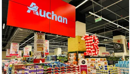 UniCredit și Auchan lansează un nou card de credit. Cum poate fi obținut de români
