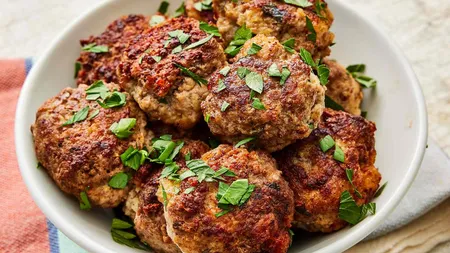 Nu pune niciodată acest ingredient în chiftele.  Te alegi cu disconfort digestiv, arsuri sau balonare
