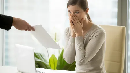 Câţi bani primeşti la șomaj dacă ai salariu lunar de 5.000 de lei și 20 de ani de vechime. La cât a ajuns indemnizaţia în 2025