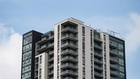 Cum îți dai seama cât valorează, de fapt, un apartament. Trucul care te ajută să nu iei țeapă de la agenții imobiliari