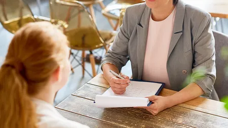 Cât câștigă românii care lucrează în HR? O mare companie a făcut publică grila de salarii