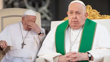 Medicul care îl îngrijește pe Papa Francisc s-a gândit să pună capăt tratamentului: „A trebuit să alegem dacă să ne oprim și să îl lăsăm să se ducă”