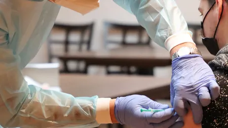 Vaccinare anti-HPV gratuită pentru fetele și băieții cu vârste între 11 și 26 de ani. Raluca Turcan: ”Este o șansă reală de a salva vieți”