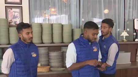 Patronii restaurantelor şi hotelurilor de la mare nu mai găsesc angajaţi. Salvarea ar putea veni de la muncitorii asiatici