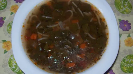 Reţete de post: Ciorba de ştevie, ghiveci de legume şi plăcinţele cu varză. Spor la gătit!