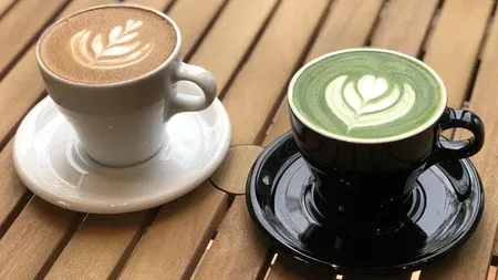 Băutura care poate înlocui cu succes cafeaua. Creşte energia, reduce inflamaţia şi ajută la reglarea glicemiei