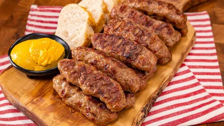 Rețetă originală pentru mici. Secretul folosit în urmă cu 100 de ani. Ingredientele adăugate la fiecare kilogram de carne