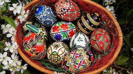 Maramureș, Bucovina și Transilvania, destinațiile preferate de români pentru vacanța de Paște. Prețul mediu al unei vacanțe de Paște este între 200 și 500 lei/noapte