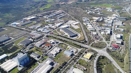 O mare companie greacă deschide o fabrică în România. Investiţii majore şi noi locuri de muncă