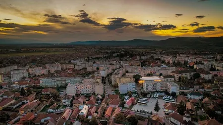 Cât costă un apartament de două camere în oraşul natal al lui Nicuşor Dan. Preţul este ridicol