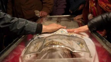 Moaștele Sfintei Împărătese Elena, depuse la Mănăstirea Pantocrator. Perioada în care credincioșii pot merge în pelerinaj