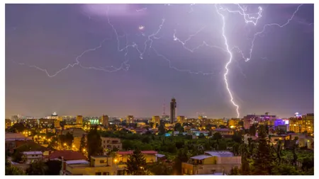 14 zile de furtuni electrice în București! Anunțul făcut de meteorologii Accuweather
