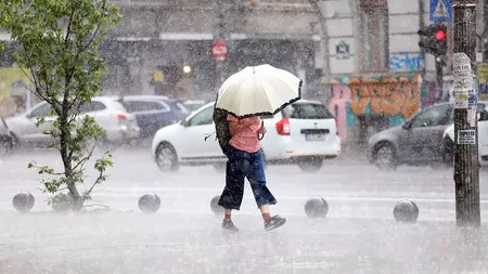 Prognoza meteo. Vreme rece în jumătate de ţară. Unde va ploua