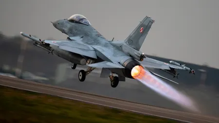Avioanele NATO au fost ridicate după ce Rusia a efectuat atacuri masive cu drone în vestul Ucrainei